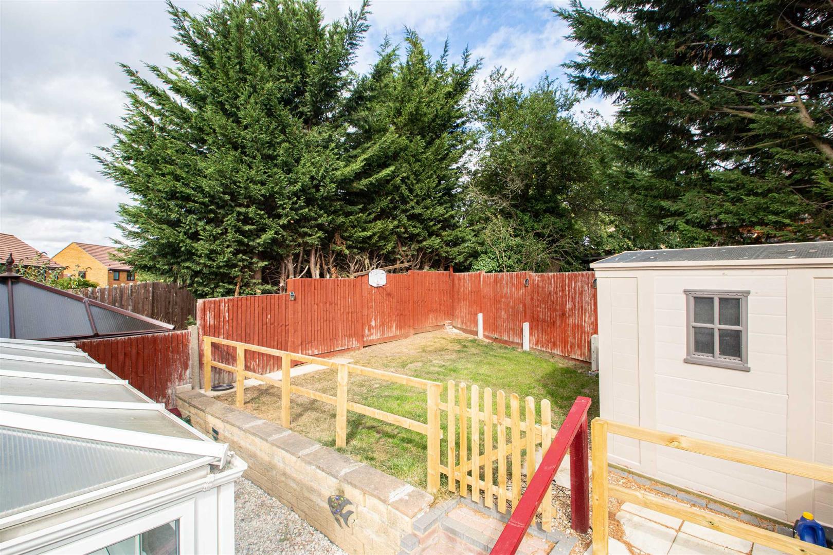 Lowndes Grove, Shenley Church End, Milton Keynes